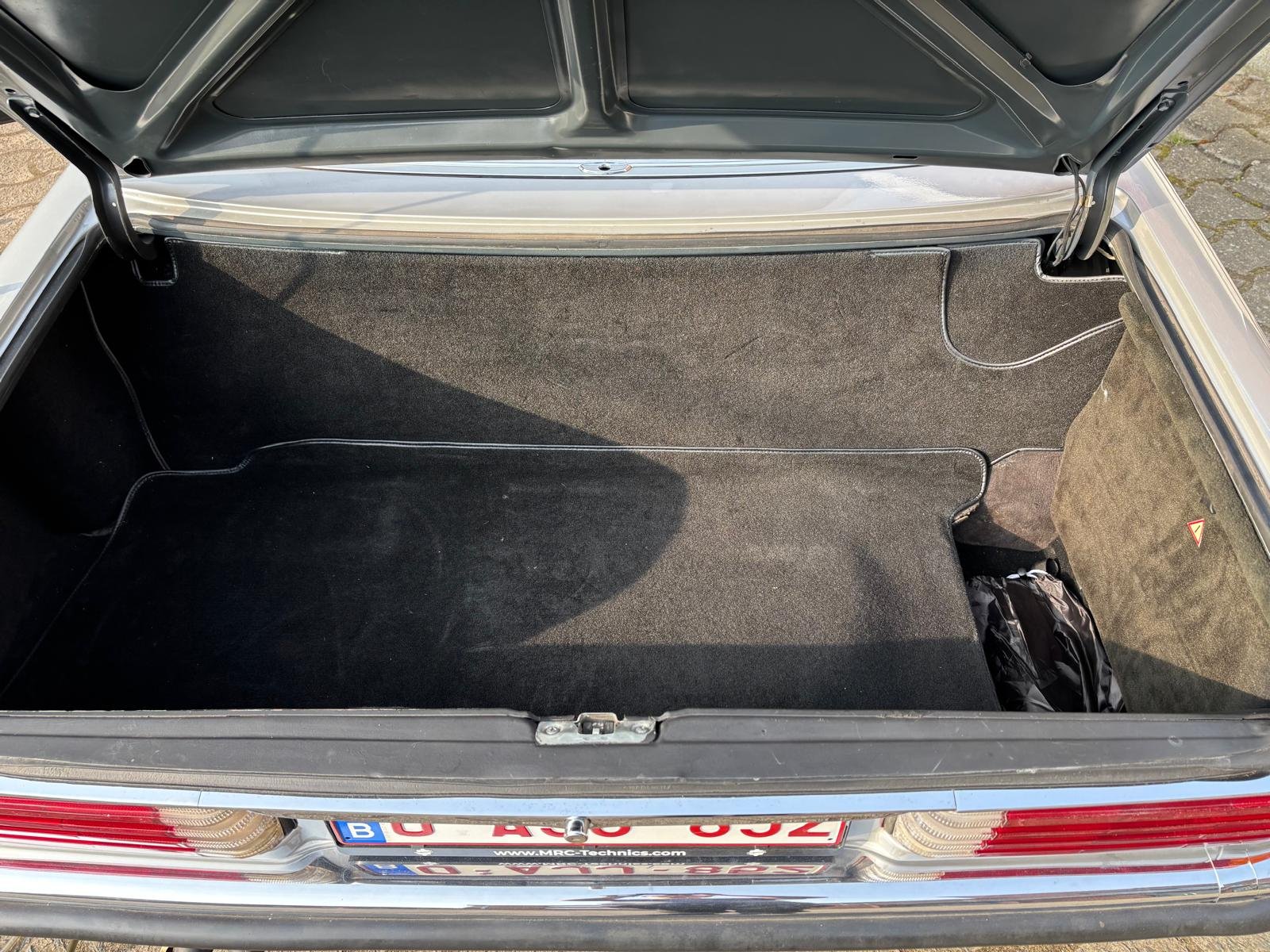 Mercedes-Benz 500 SL (1983) – Topstaat - €39 950 - Afbeelding 16