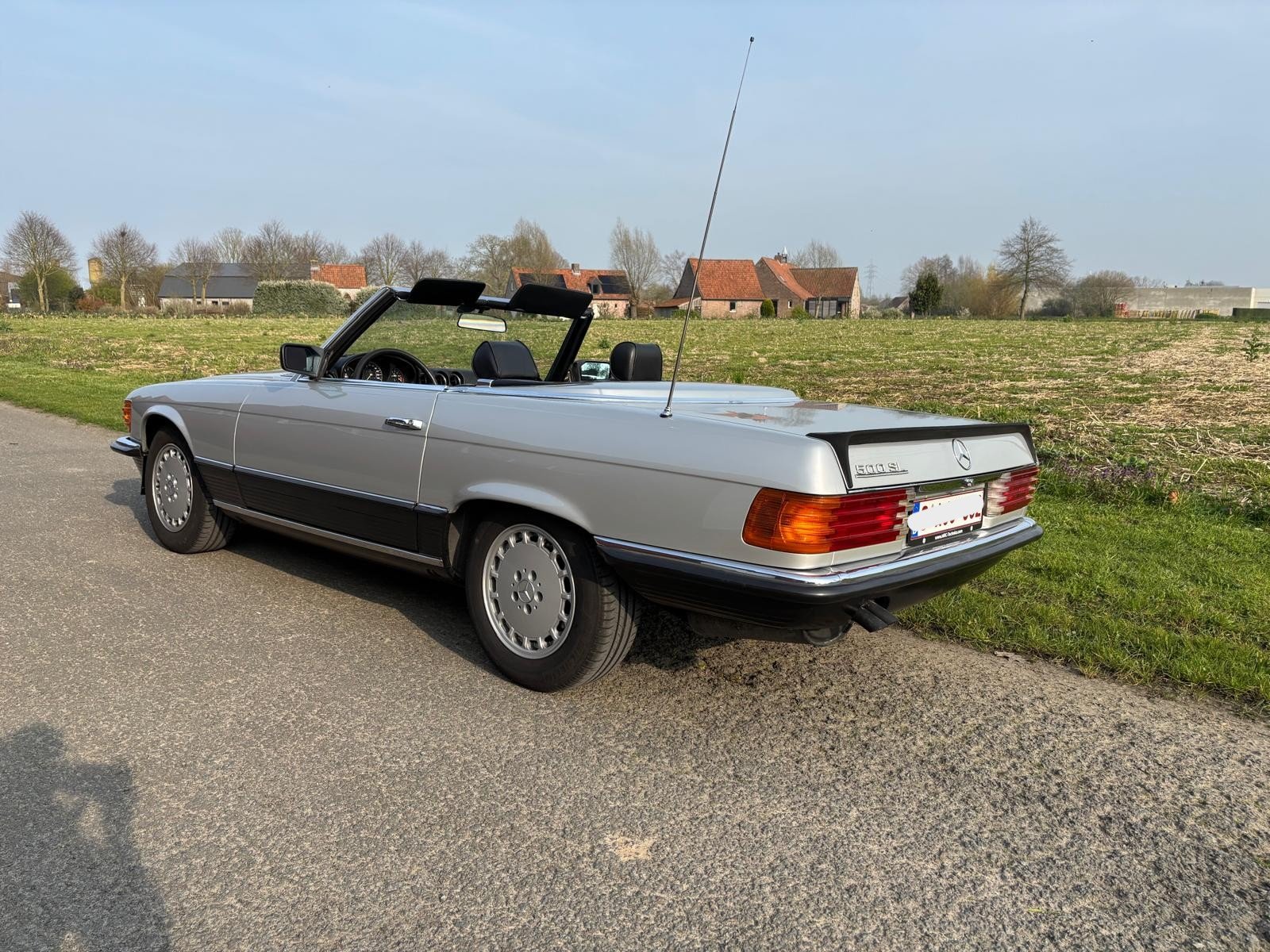 Mercedes-Benz 500 SL (1983) – Topstaat - €39 950 - Afbeelding 15