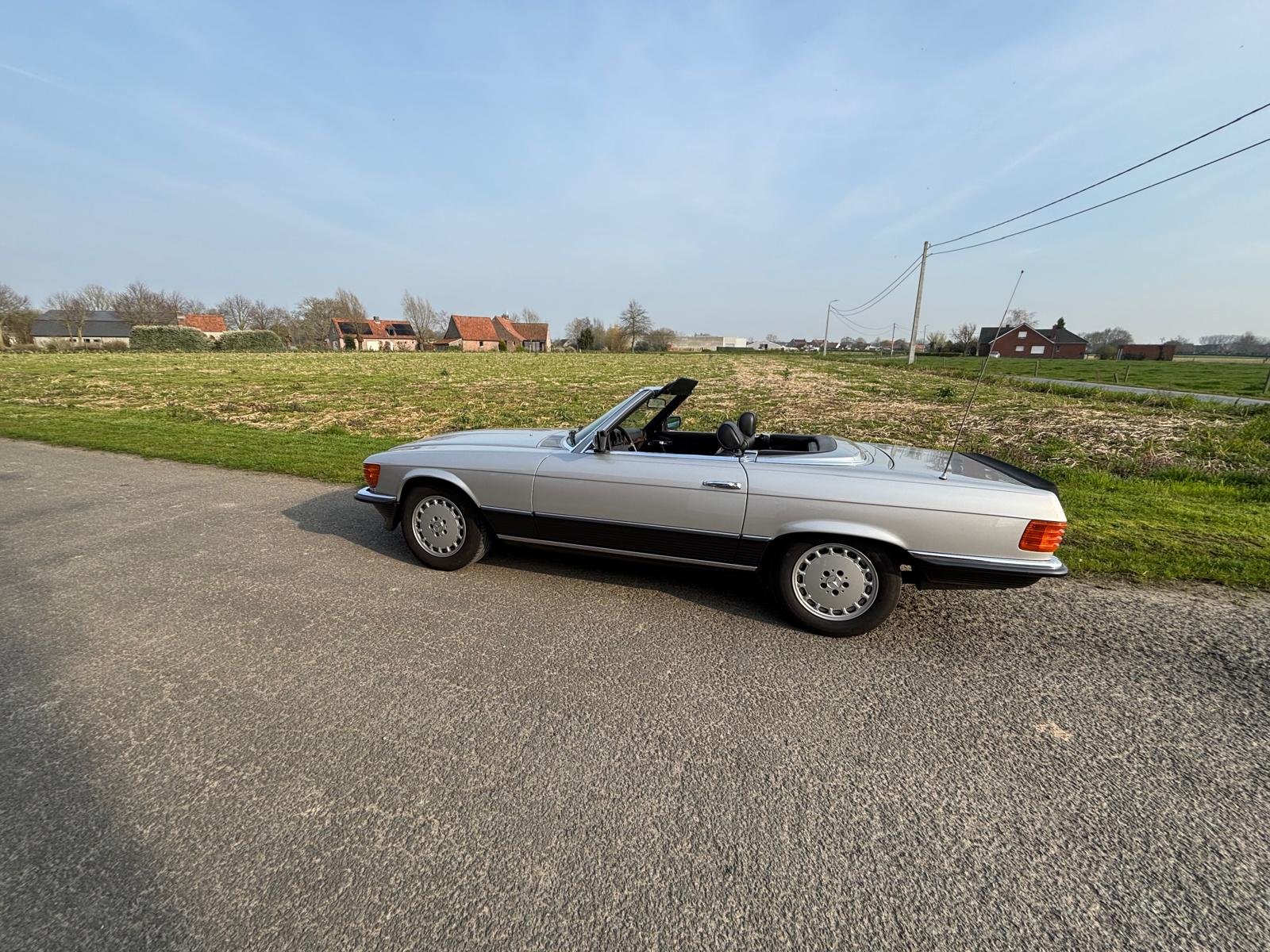 Mercedes-Benz 500 SL (1983) – Topstaat - €39 950 - Afbeelding 18