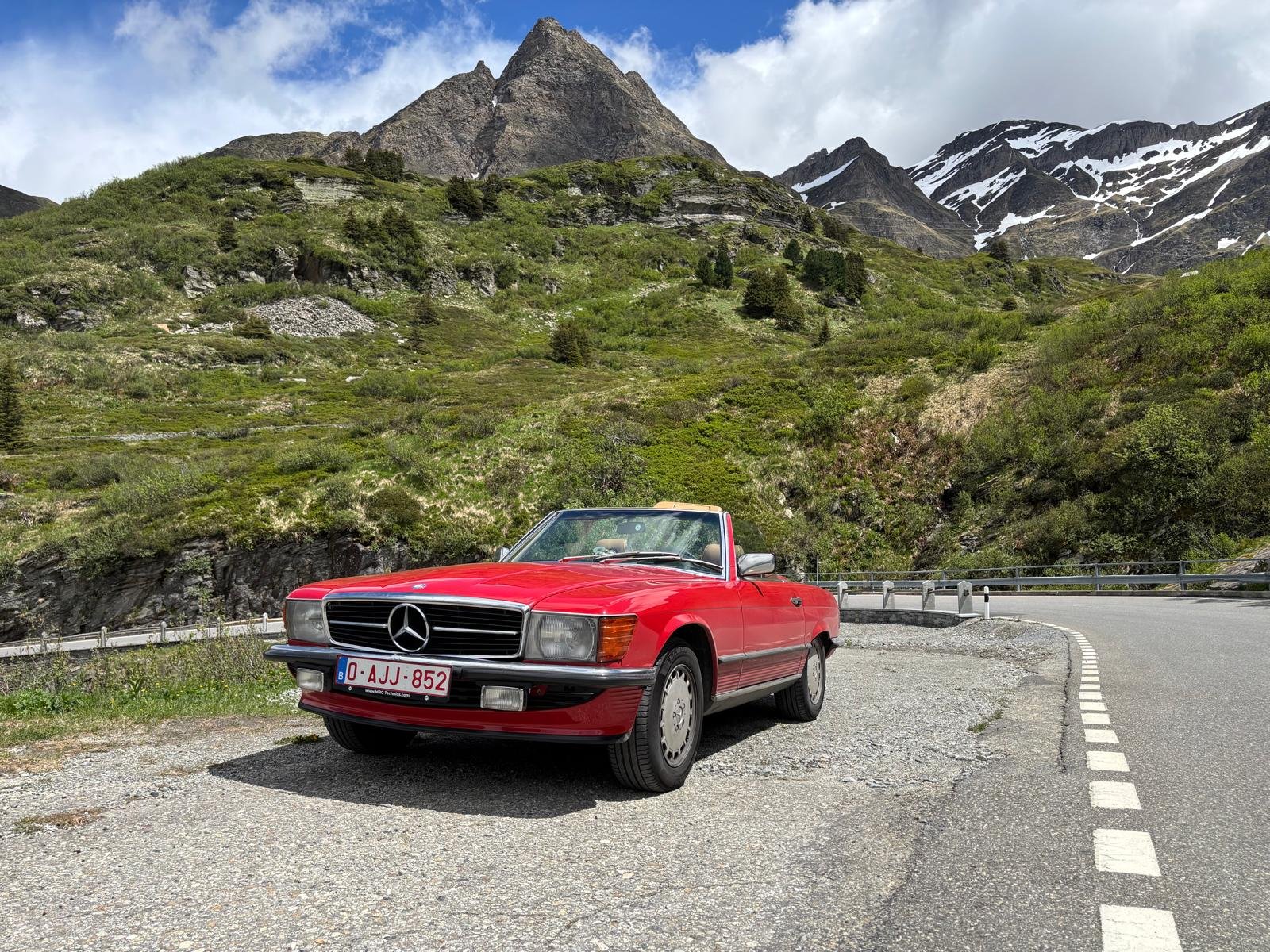 Mercedes-Benz 560 SL (1986) – Concoursstaat - €43 000 - Afbeelding 23