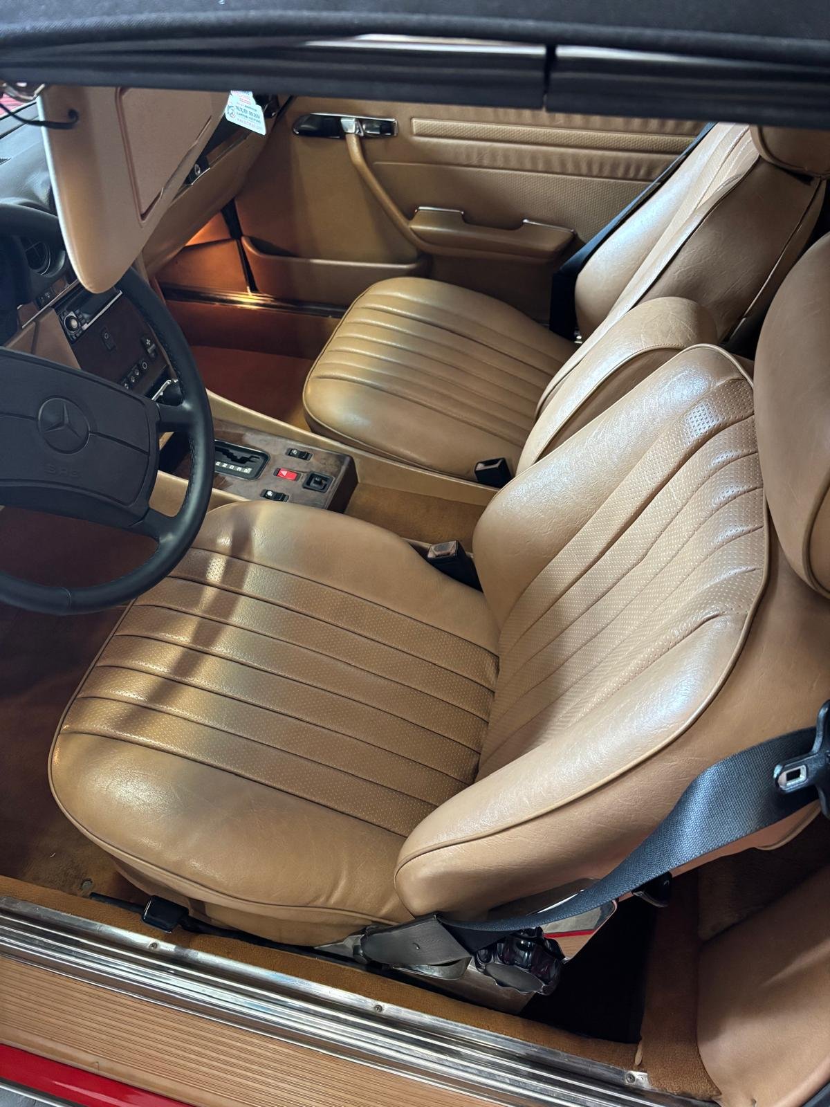 Mercedes-Benz 560 SL (1986) – Concoursstaat - €43 000 - Afbeelding 7