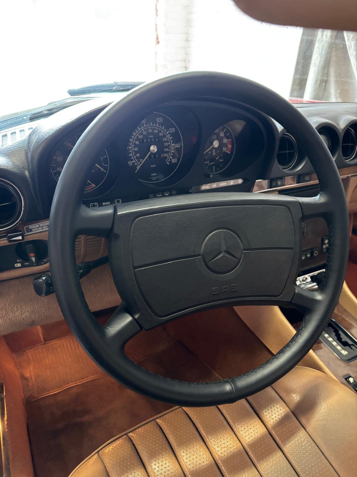 Mercedes-Benz 560 SL (1986) – Concoursstaat - €43 000 - Afbeelding 8